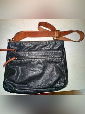 Fossil “Corey” Crossbody Bag in Black & Brown Dual Colour-way, Chèvre Leather